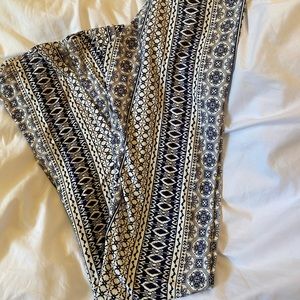 pattern flare leggings